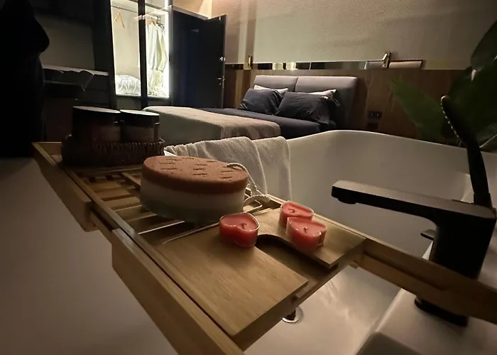 La Mirage & Тирана