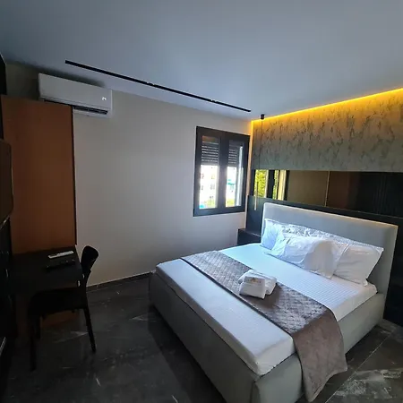 La Mirage & Apartment