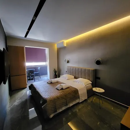 La Mirage & Apartment