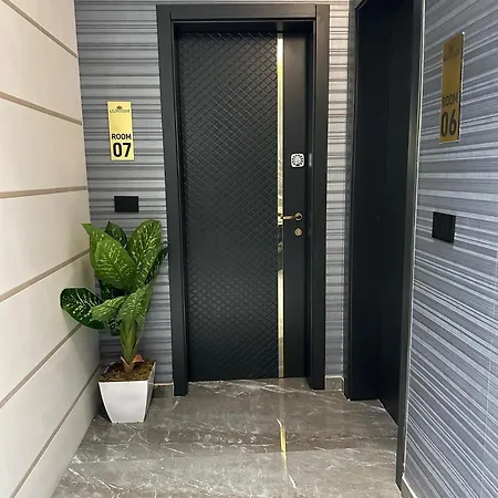 La Mirage & Apartment *