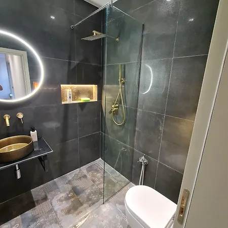 La Mirage & Appartement Tirana