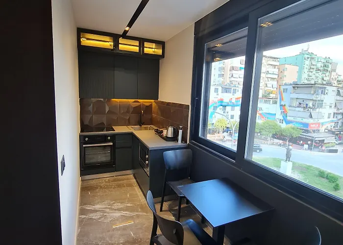 アパート La Mirage & *